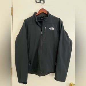 The North Face Men’s Apex Thermal Jacket in black size medium